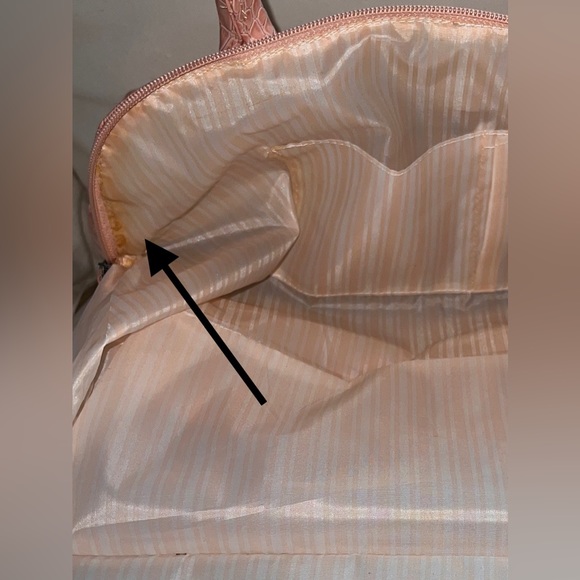 Pink Purses and Bags Large Shoulder Bag Patent Leather Croc Pattern - Picture 5 of 13